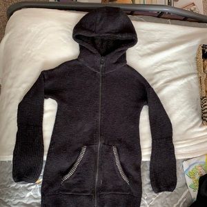 ⛄️ SHIPS FREE Ivviva Black Hooded Zip-up Sweater ⛄️